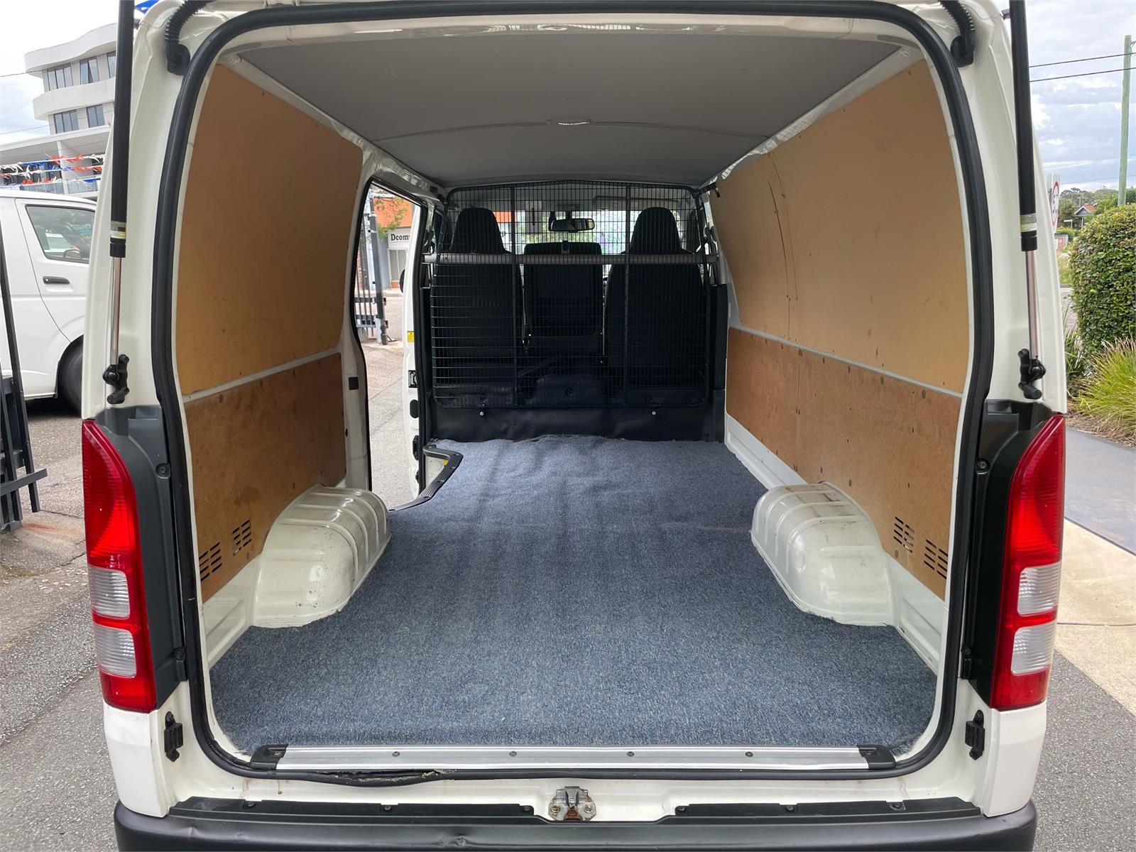 2013 TOYOTA HIACE TRH201R MY12 UPGRADE LWB 5 SP MANUAL 4D VAN
