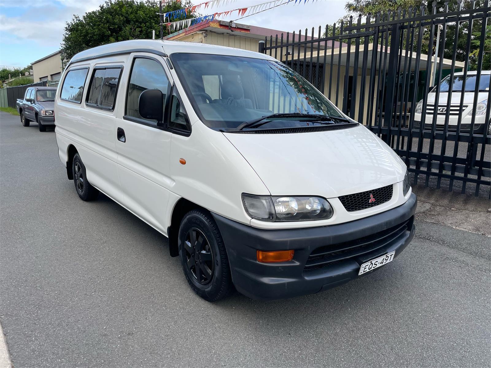 2004 MITSUBISHI EXPRESS WA-MY04 4 SP AUTOMATIC WALK-THRU VAN