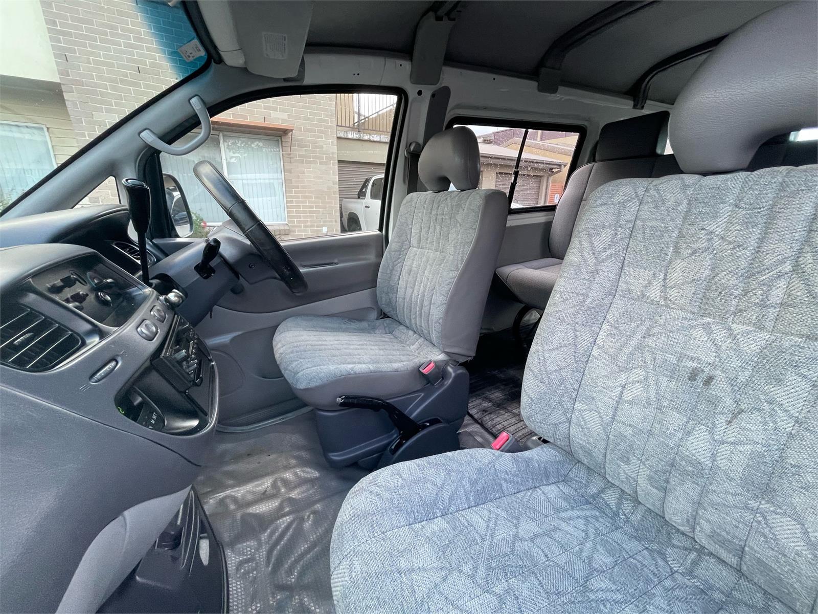 2004 MITSUBISHI EXPRESS WA-MY04 4 SP AUTOMATIC WALK-THRU VAN
