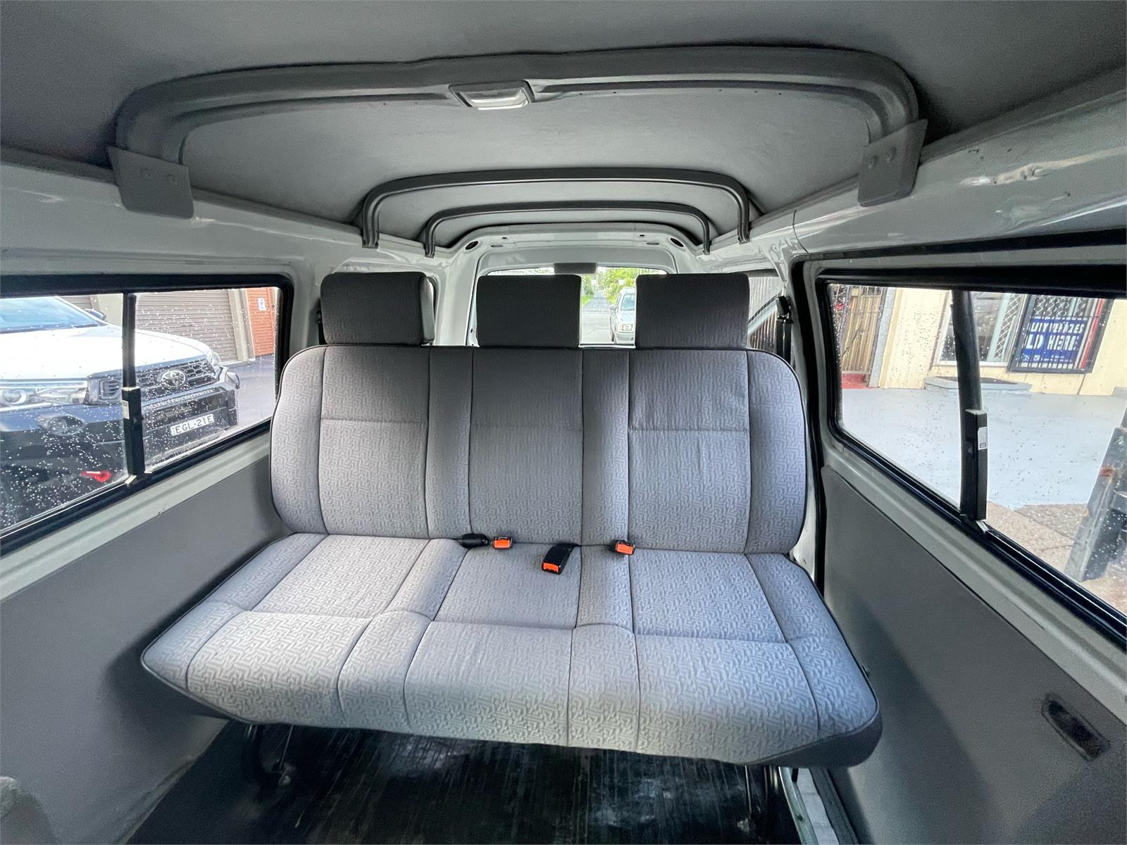 2004 MITSUBISHI EXPRESS WA-MY04 4 SP AUTOMATIC WALK-THRU VAN