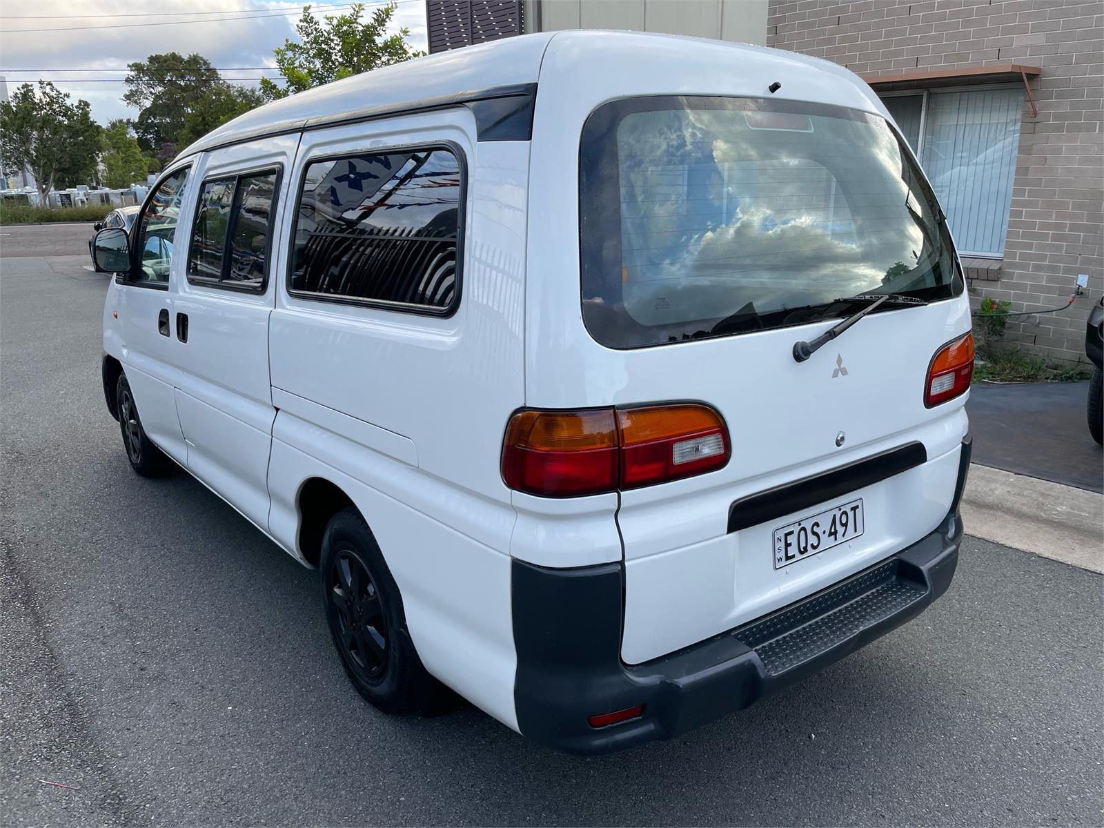 2004 MITSUBISHI EXPRESS WA-MY04 4 SP AUTOMATIC WALK-THRU VAN