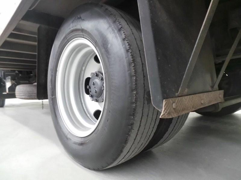 2012 FUSO CANTER 515