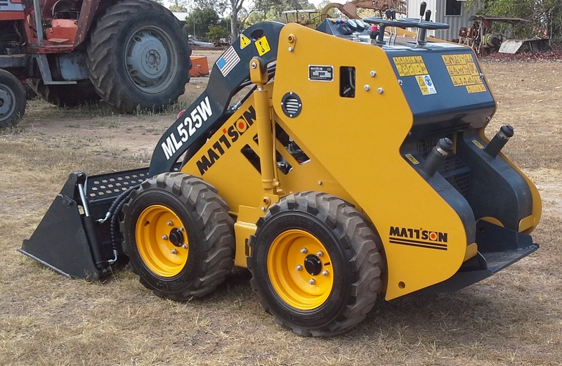 MATTSON ML525W MINI SKID LOADER #22109
