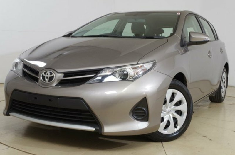 2013 TOYOTA COROLLA Ascent S-CVT ZRE182R