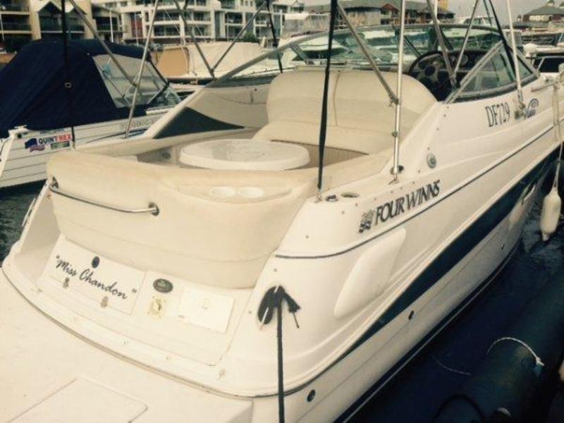 Four Winns Vista 248 248 Vista Four Wynns inc trailer or Pen & fabdock