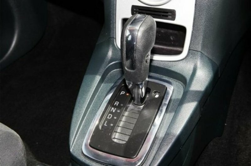 2013 FORD FIESTA LX WT