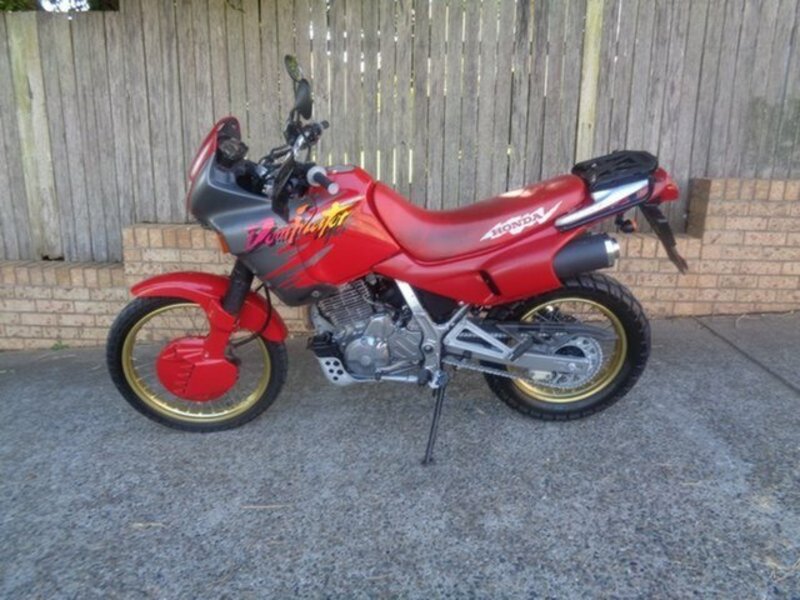 1995 HONDA 650CC NX650 (DOMINATOR)