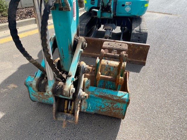 2015 KOBELCO SK30SR-6 EXCAVATOR