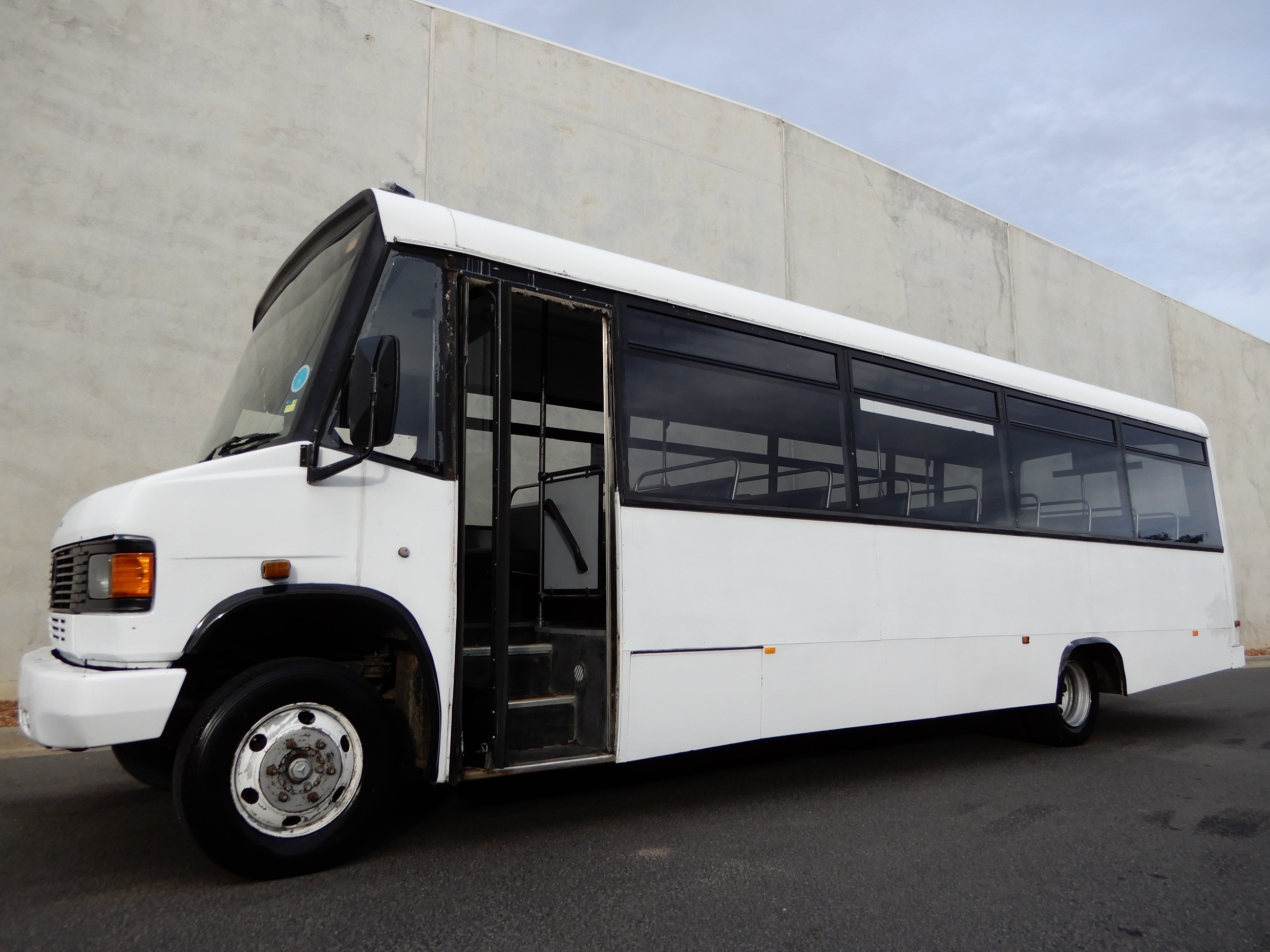 1995 MERCEDES-BENZ ECONMASTER BUS SCHOOL BUS