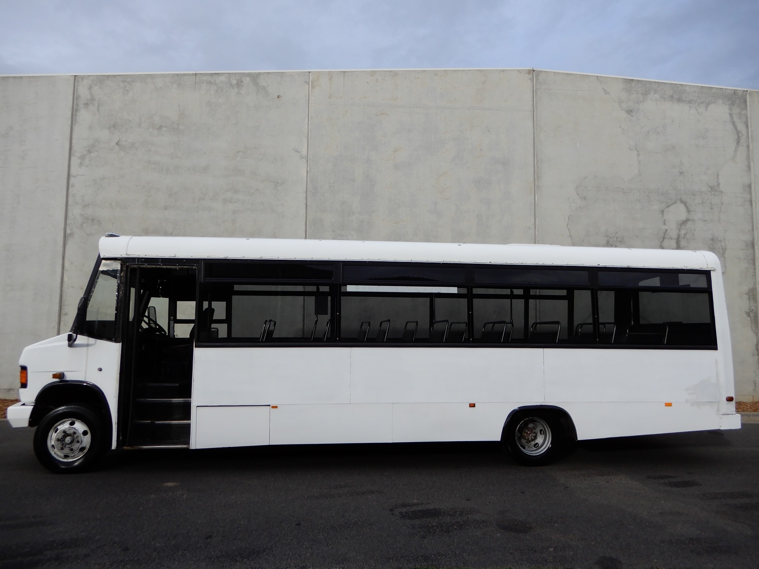 1995 MERCEDES-BENZ ECONMASTER BUS SCHOOL BUS