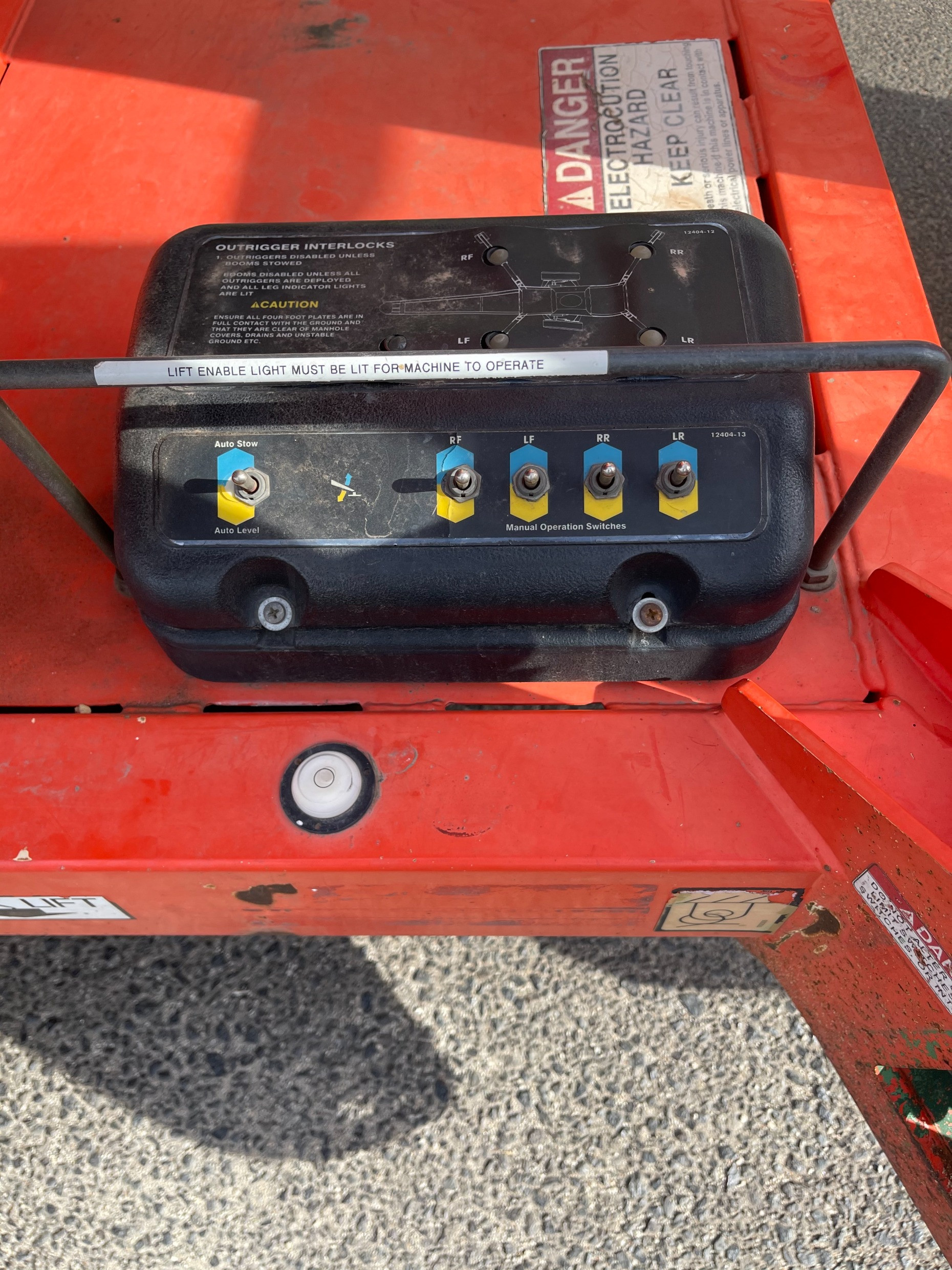 2010 SNORKEL MHP1335 TRAILER MOUNTED BOOM LIFT