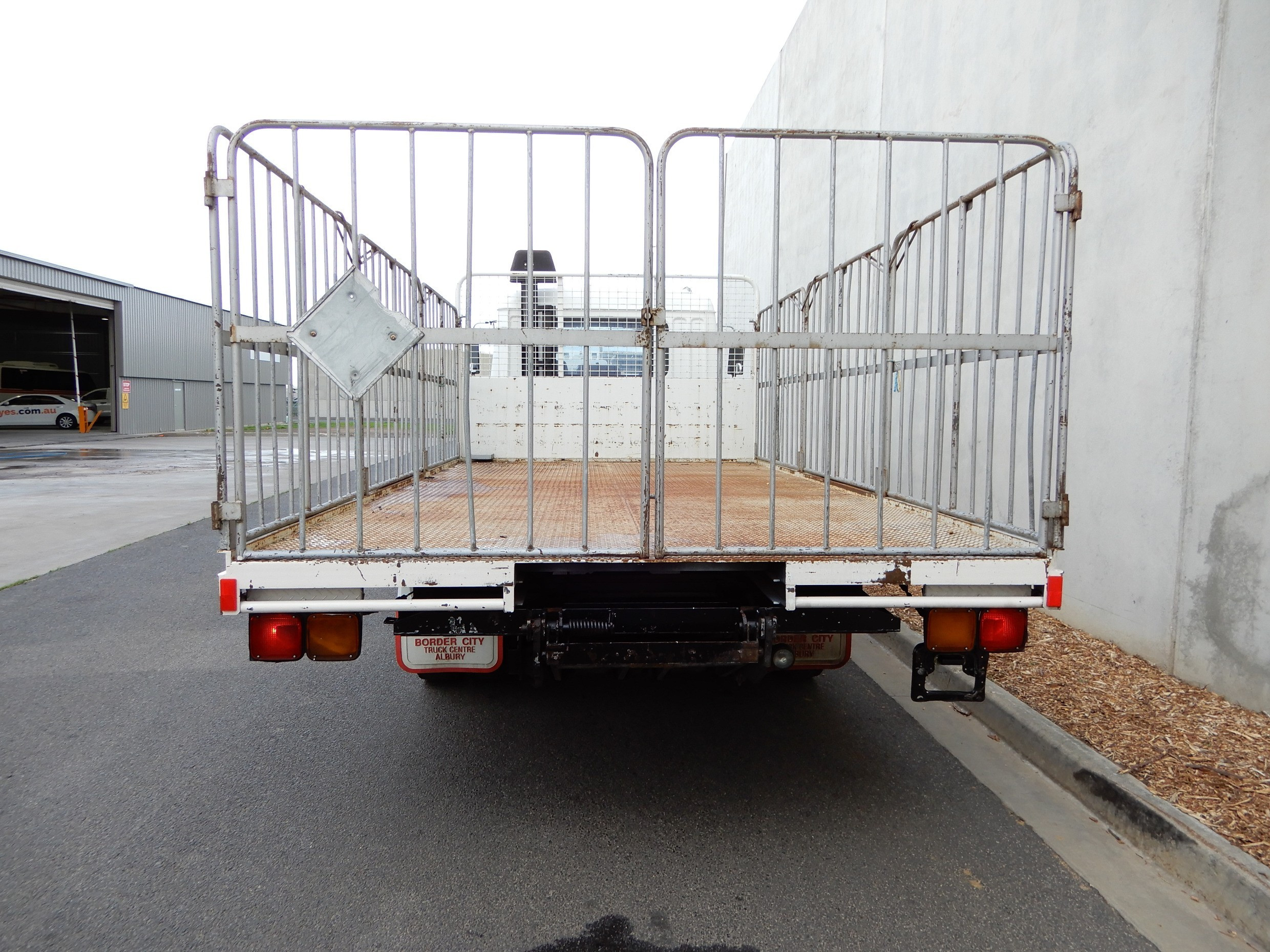 1987 MITSUBISHI FK415 TRUCK MANUAL CAB CHASSIS
