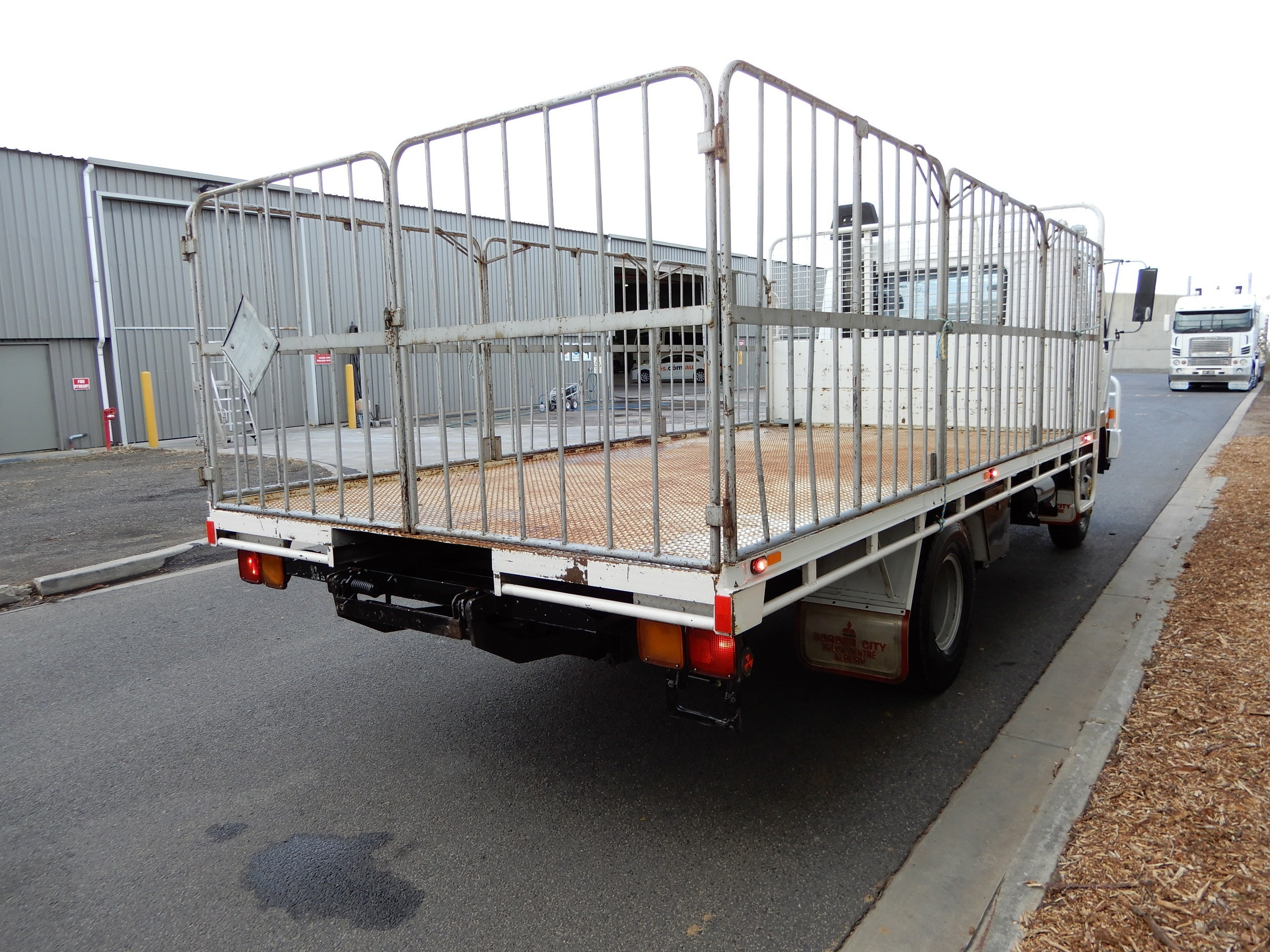 1987 MITSUBISHI FK415 TRUCK MANUAL CAB CHASSIS