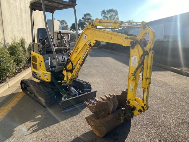 2010 YANMAR VIO17 EXCAVATOR