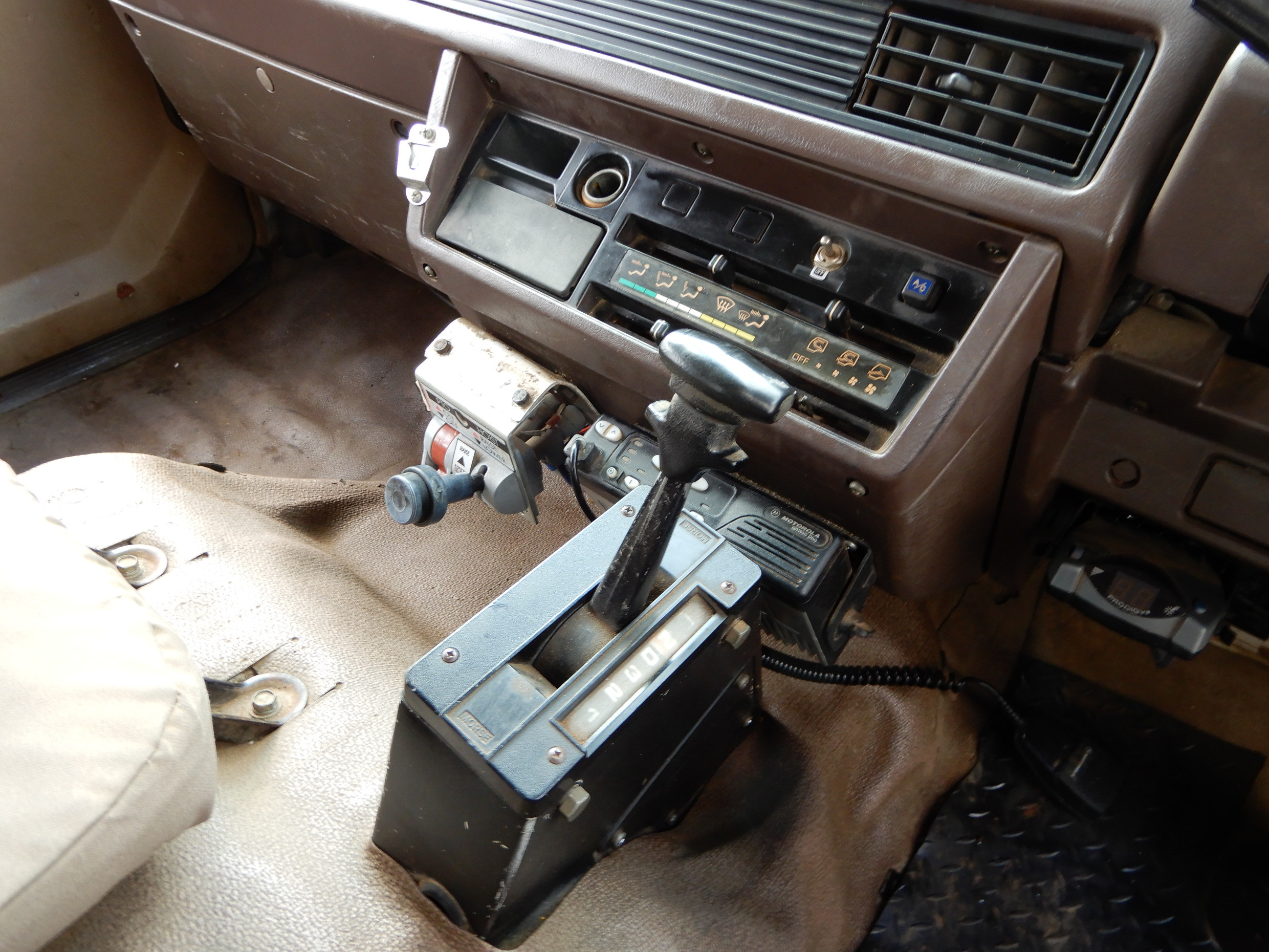 1990 MITSUBISHI FK MANUAL TIPPER