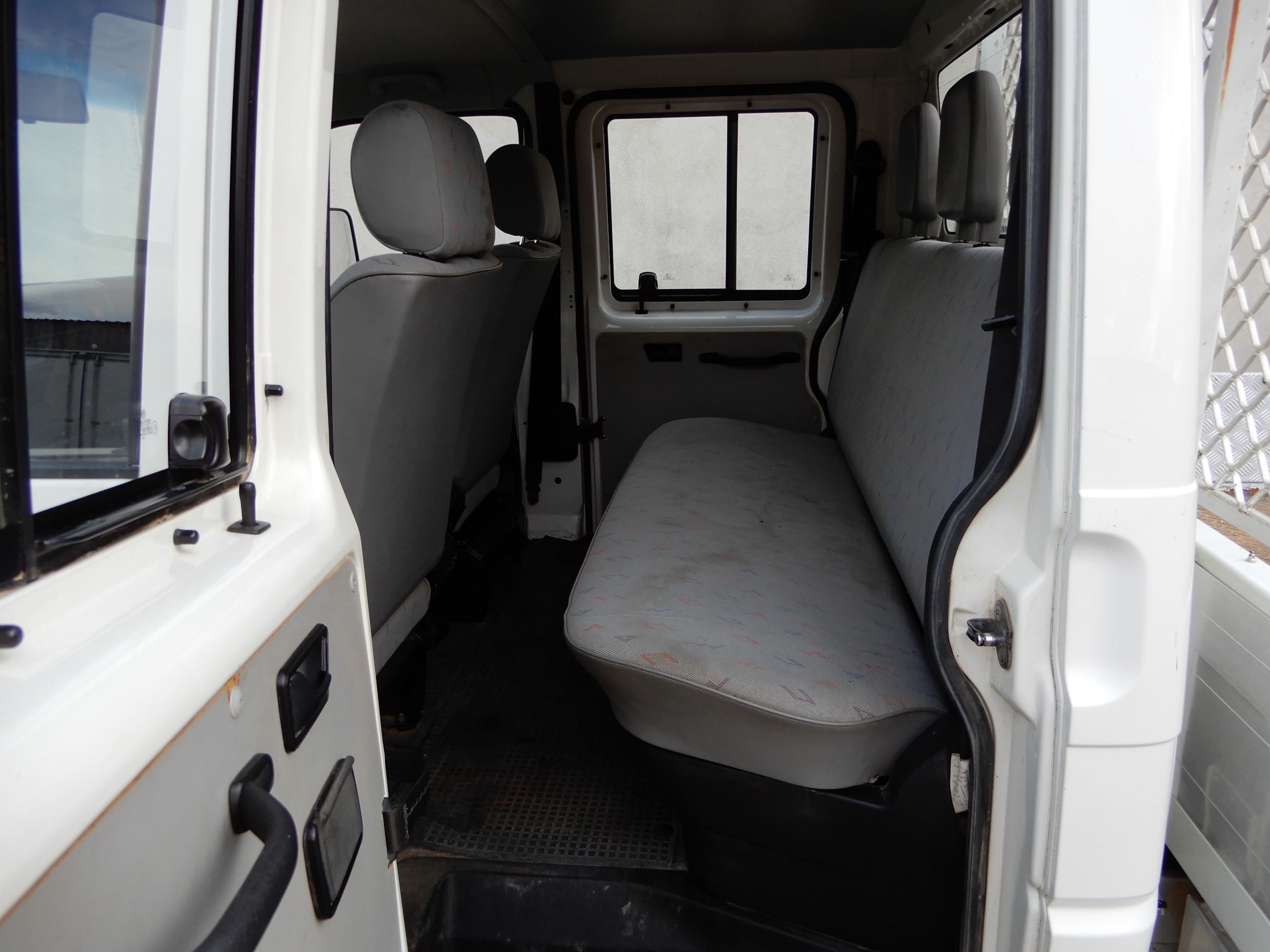 2001 VOLKSWAGEN TRANSPORTER MANUAL TRAY TRUCK