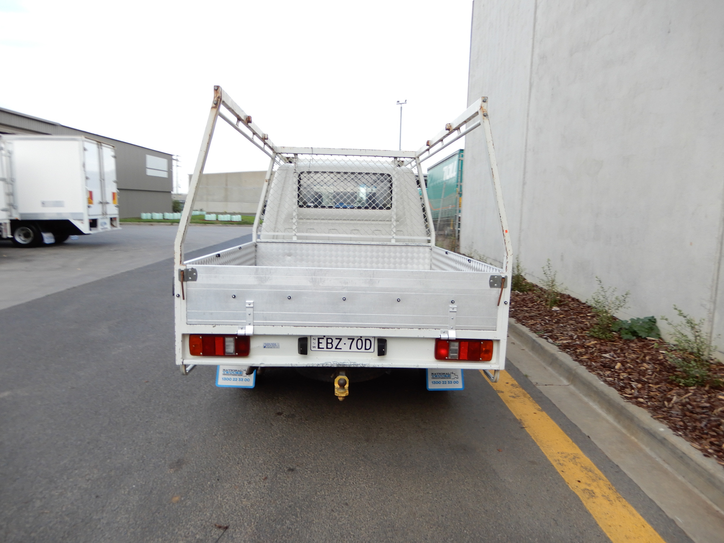 2001 VOLKSWAGEN TRANSPORTER MANUAL TRAY TRUCK