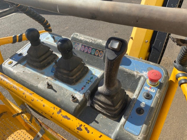 2010 HAULOTTE H28TJ BOOM LIFT