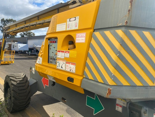2010 HAULOTTE H28TJ BOOM LIFT