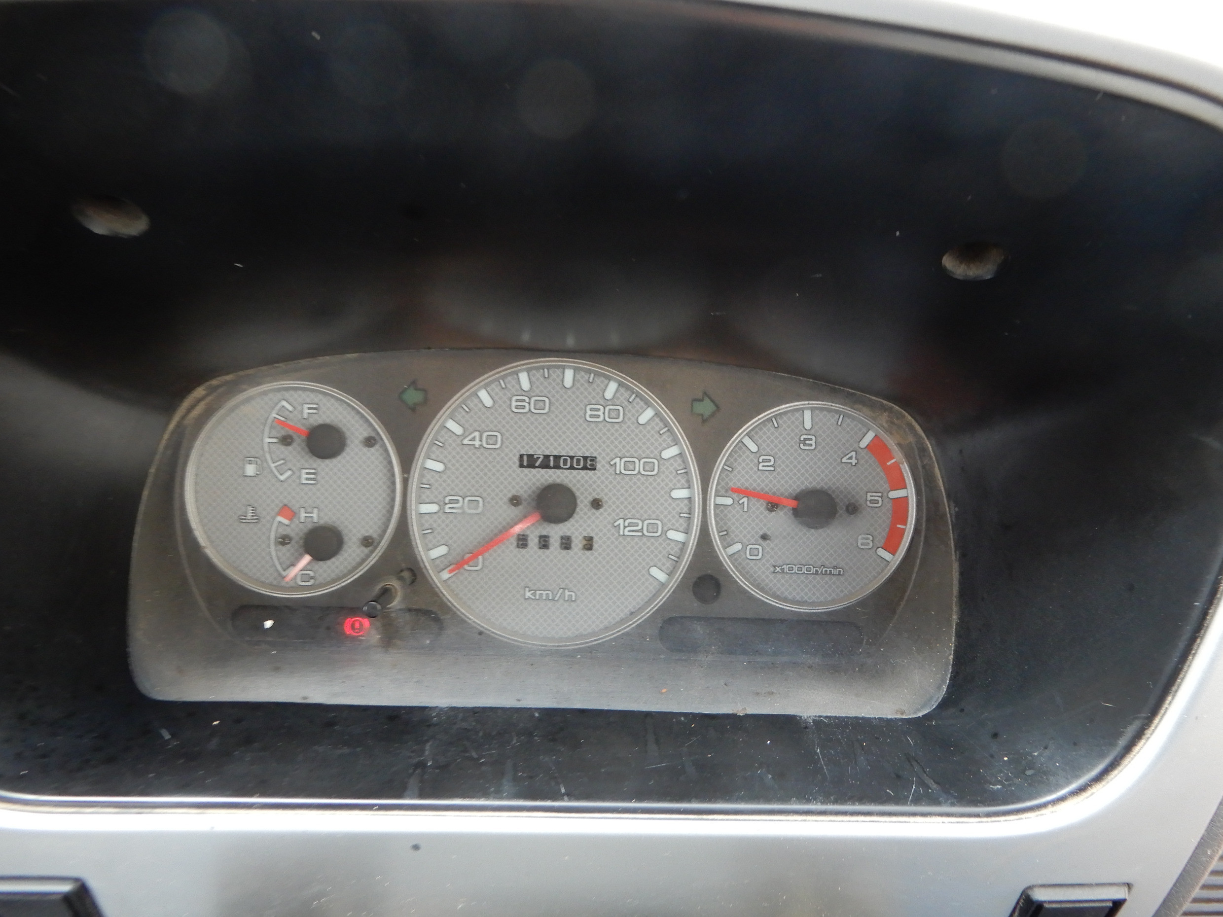 2002 DAIHATSU DELTA MANUAL TIPPER