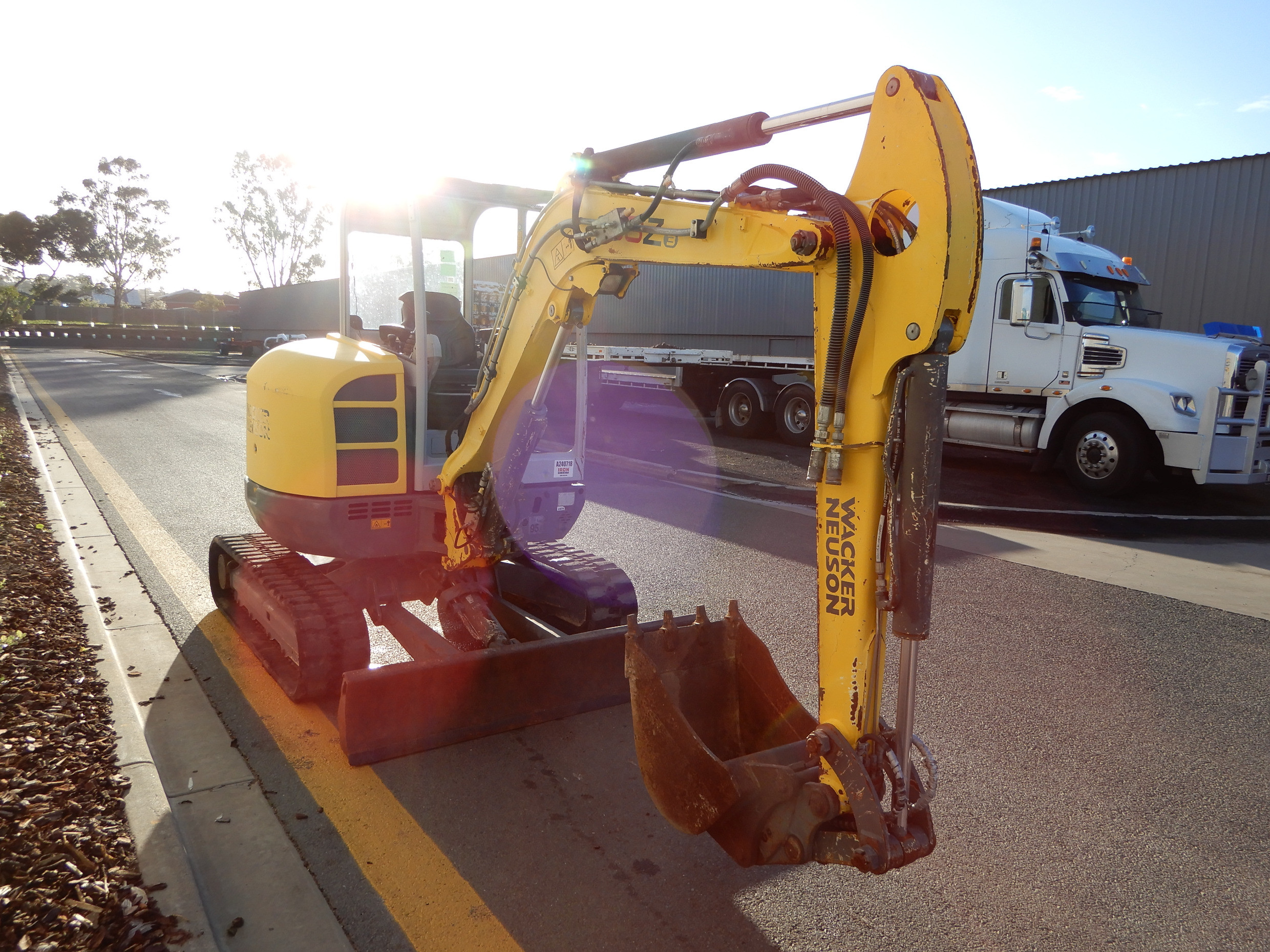 2010 WACKER NEUSON 38Z3 EXCAVATOR