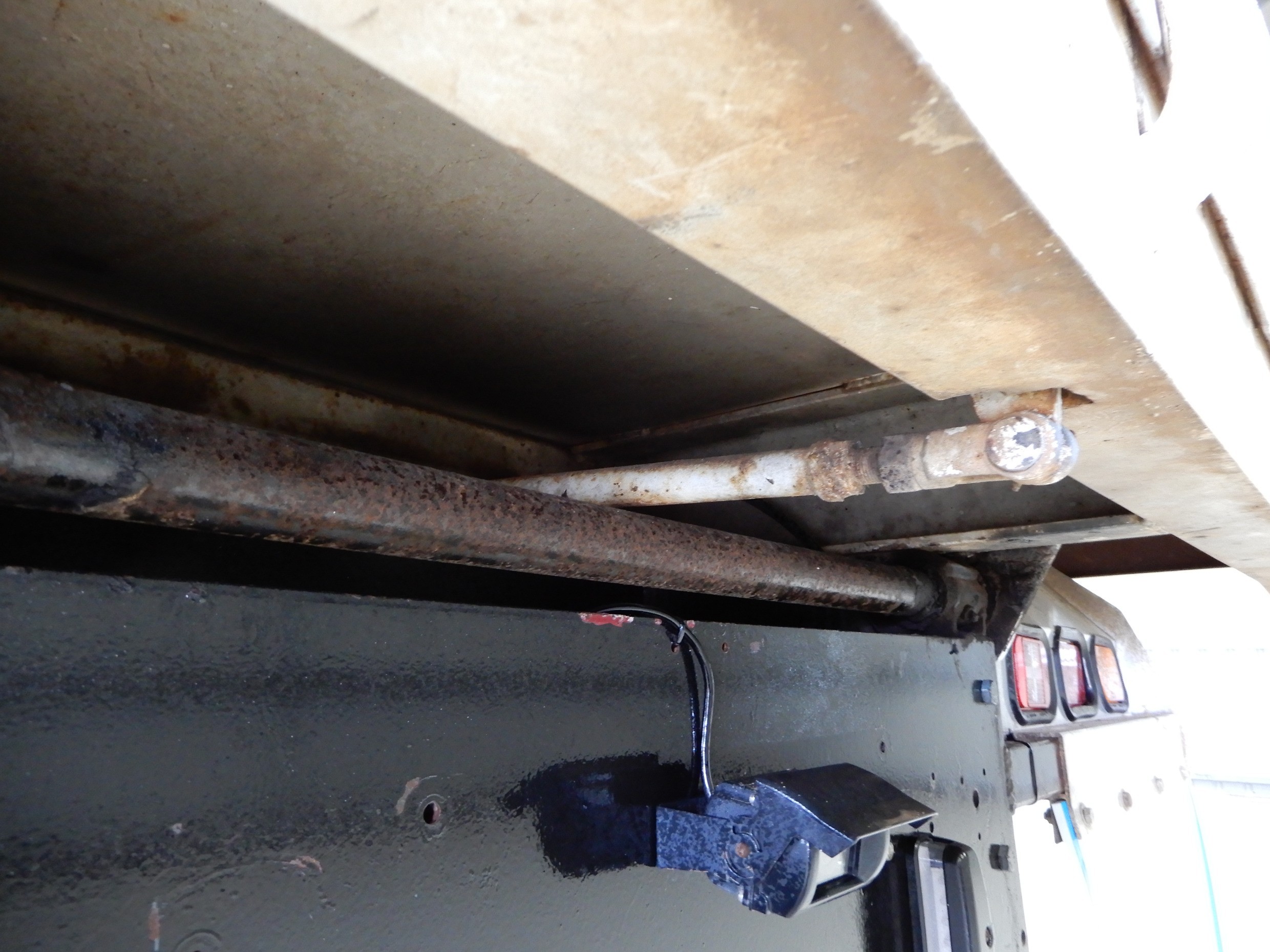 1996 MITSUBISHI FM617 TRUCK TIPPING TRAY