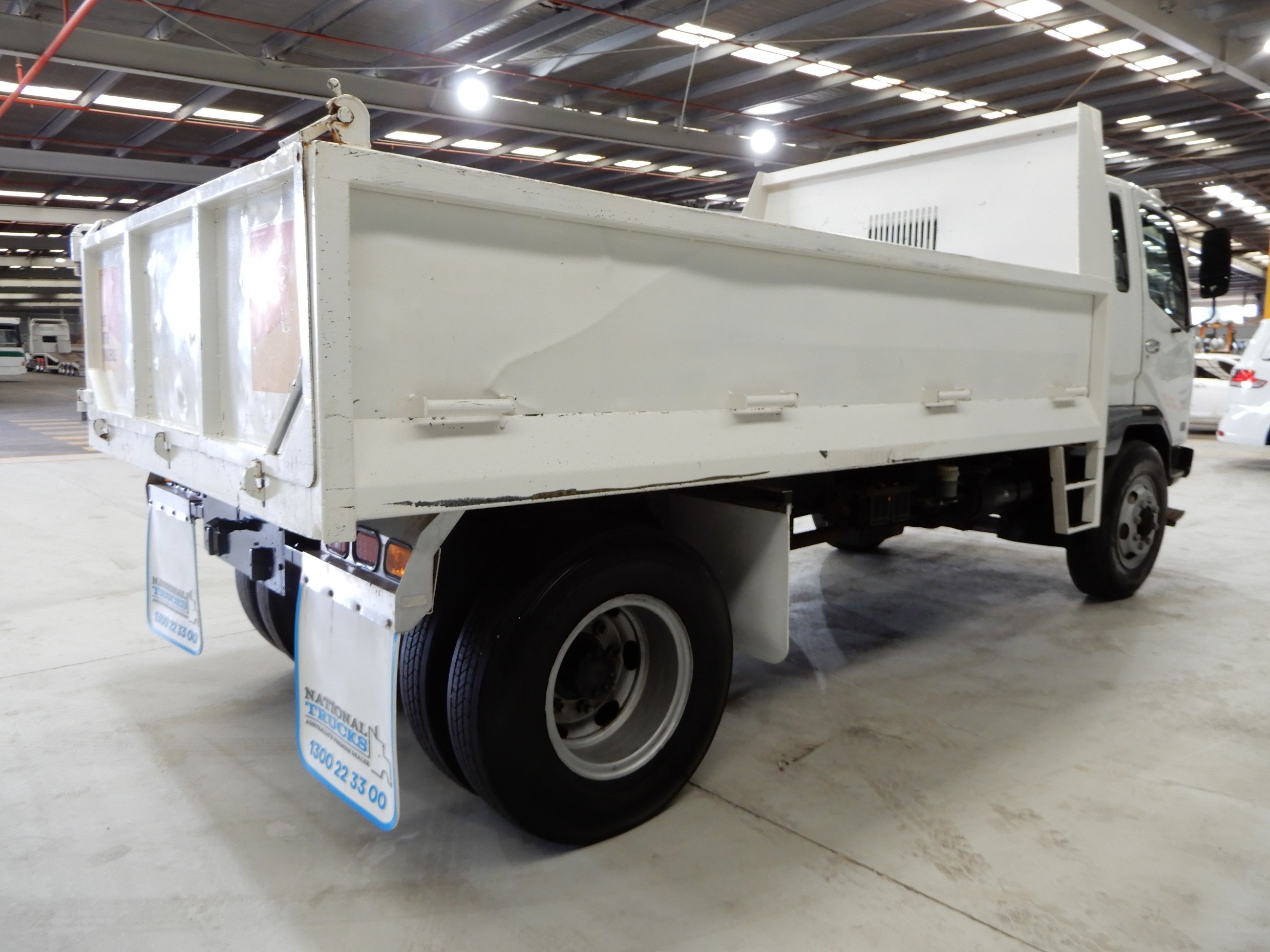 1996 MITSUBISHI FM617 TRUCK TIPPING TRAY
