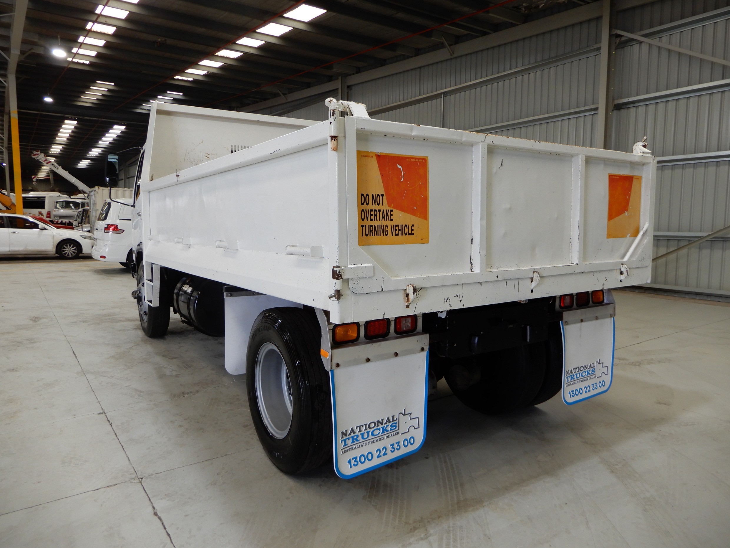 1996 MITSUBISHI FM617 TRUCK TIPPING TRAY