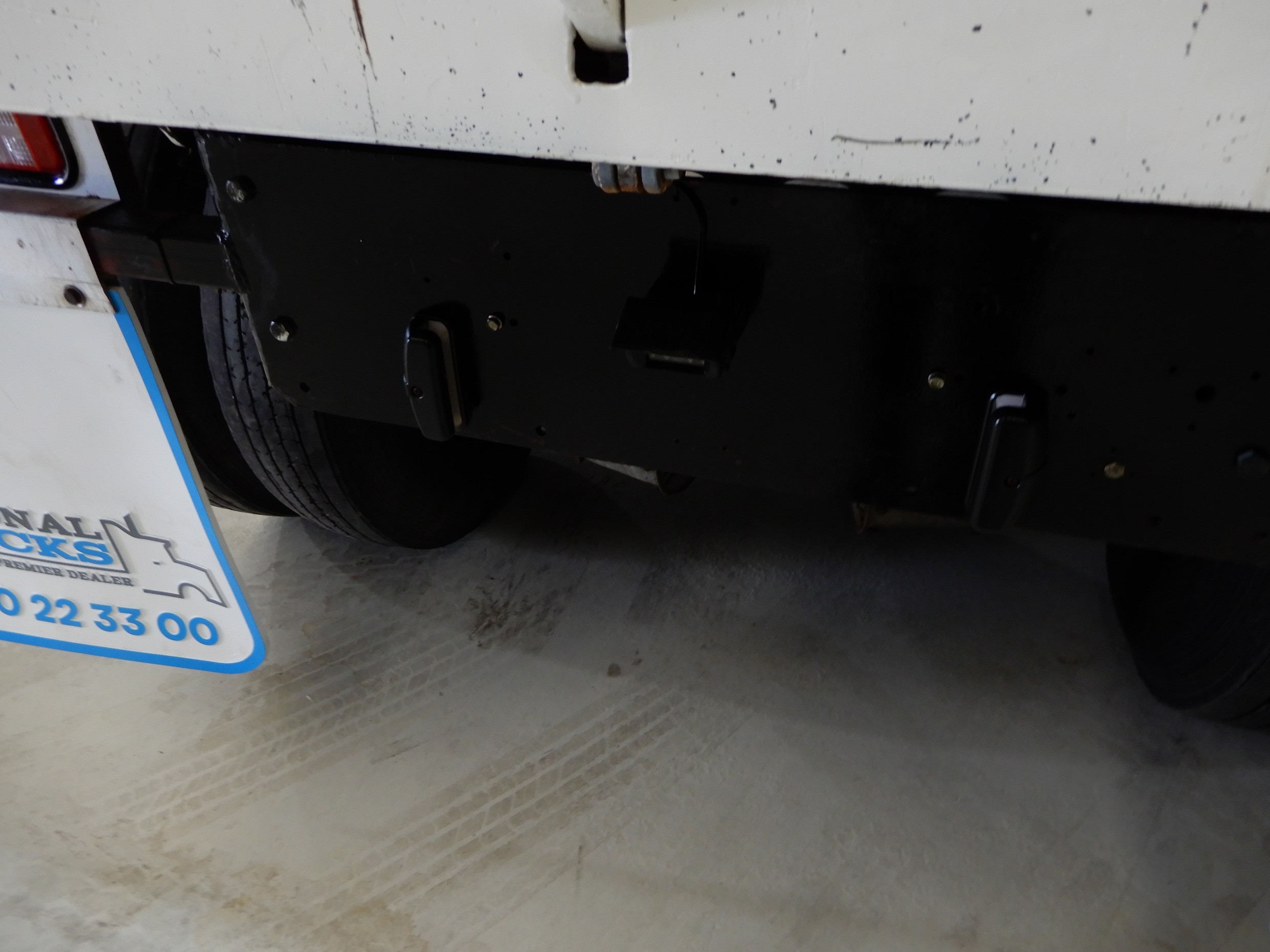 1996 MITSUBISHI FM617 TRUCK TIPPING TRAY