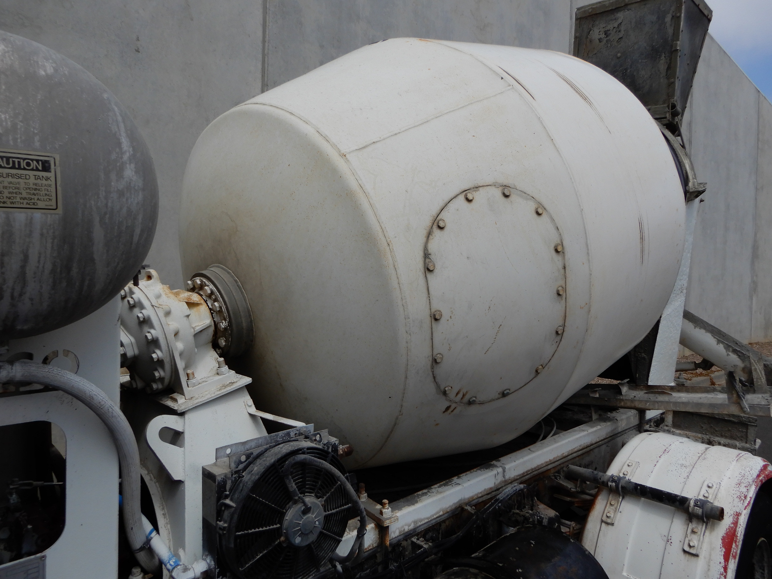 2006 HINO FC RANGER 5 TRUCK MANUAL CONCRETE AGITATOR