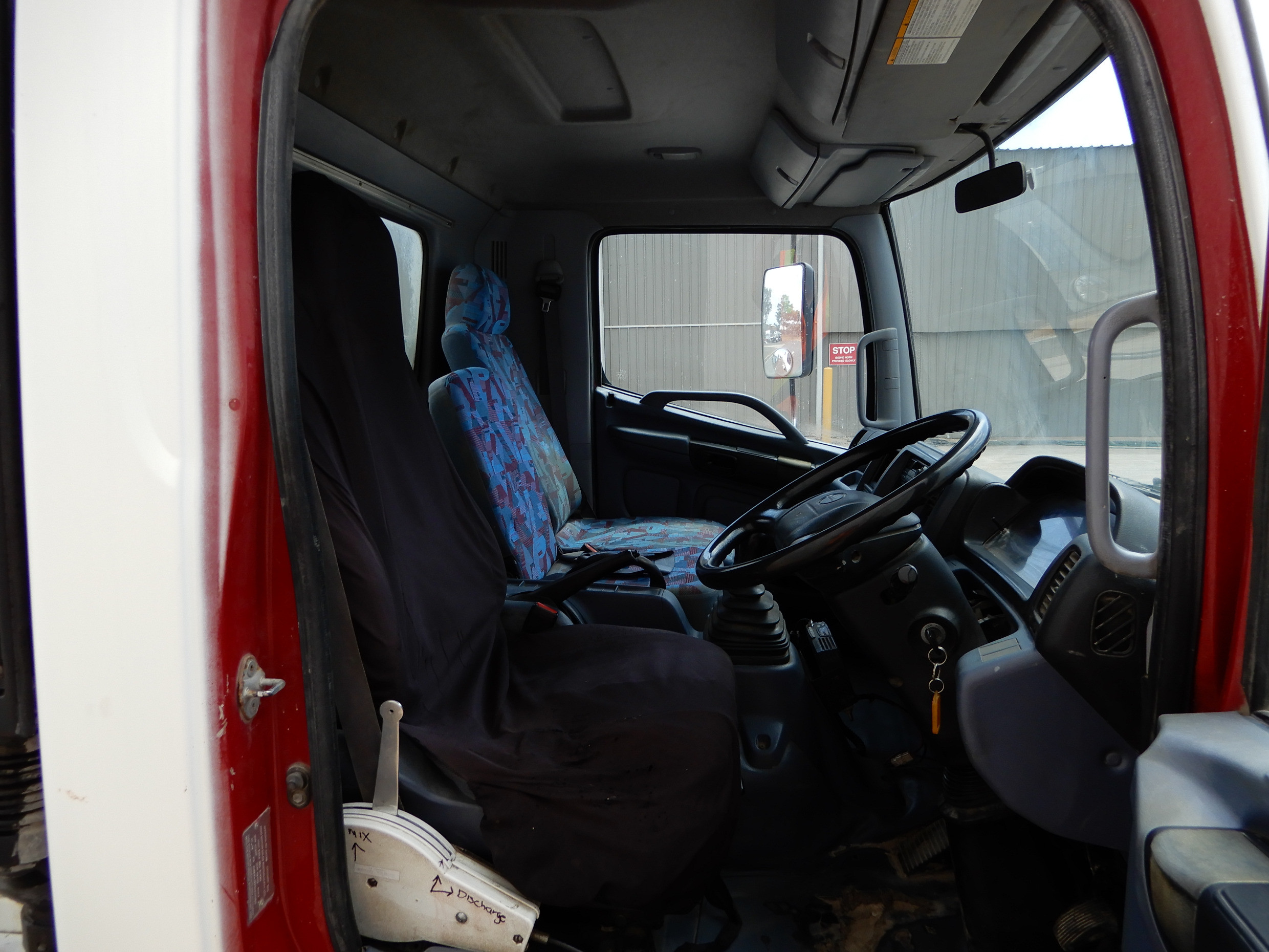 2006 HINO FC RANGER 5 TRUCK MANUAL CONCRETE AGITATOR
