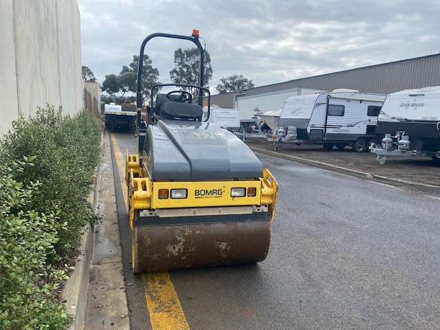 2012 BOMAG BW120AD-3 VIBRATING ROLLER