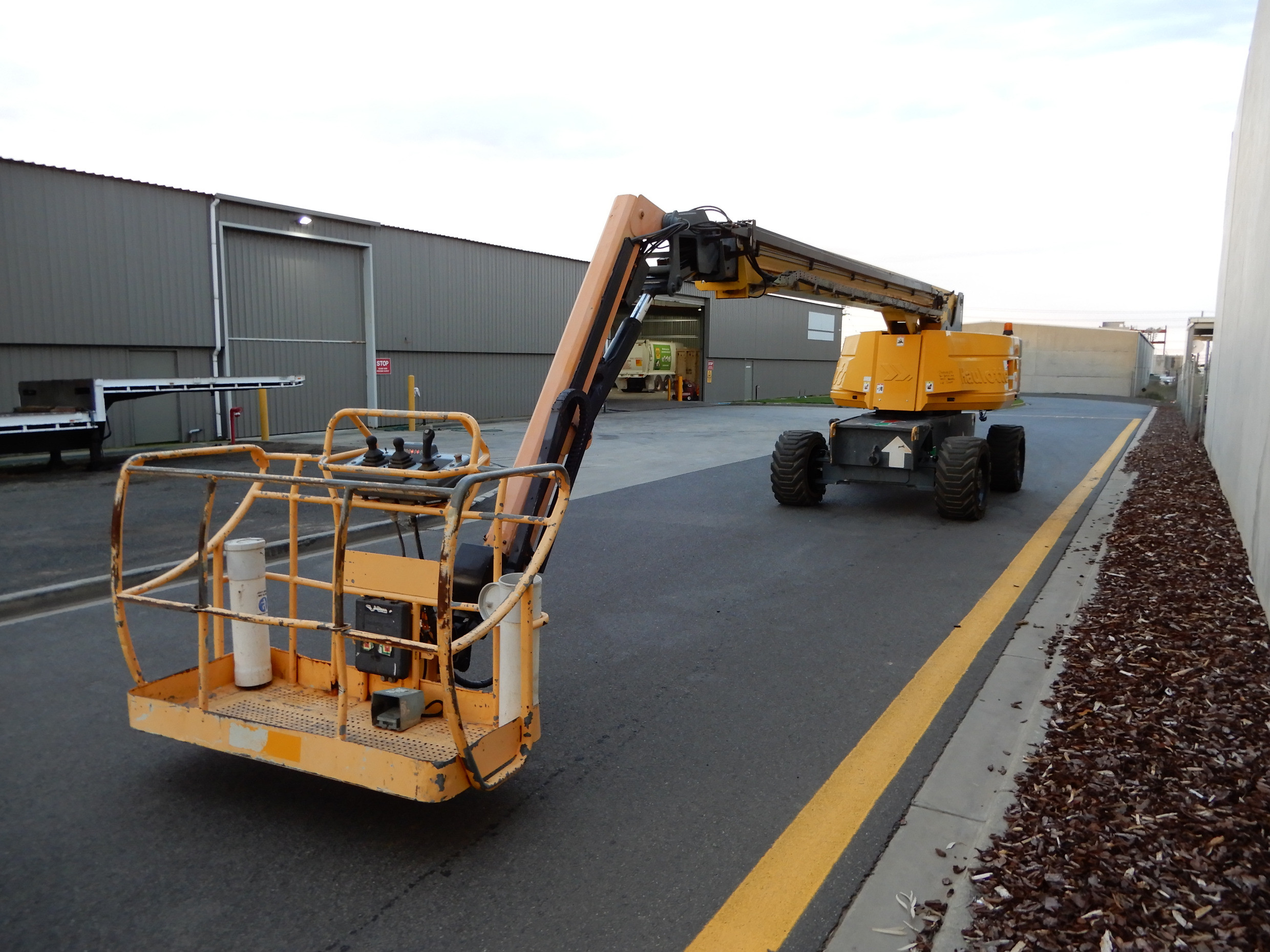 2009 HAULOTTE H28TJX BOOM LIFT