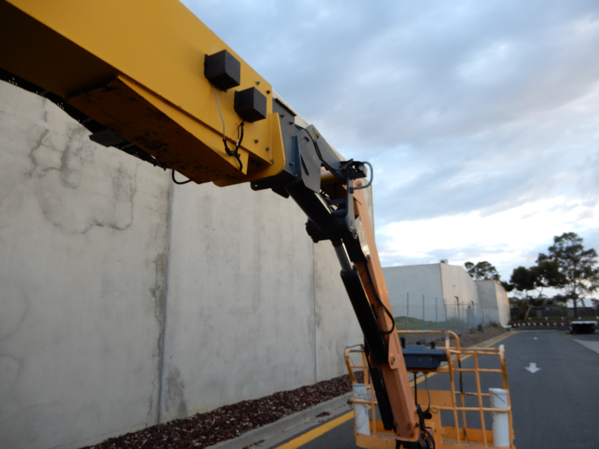 2009 HAULOTTE H28TJX BOOM LIFT