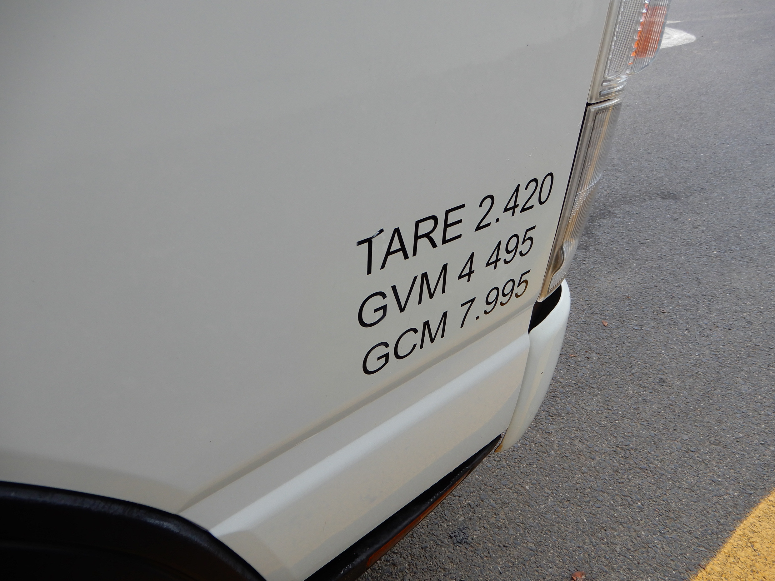 2006 FUSO CANTER TRUCK MANUAL TRAY