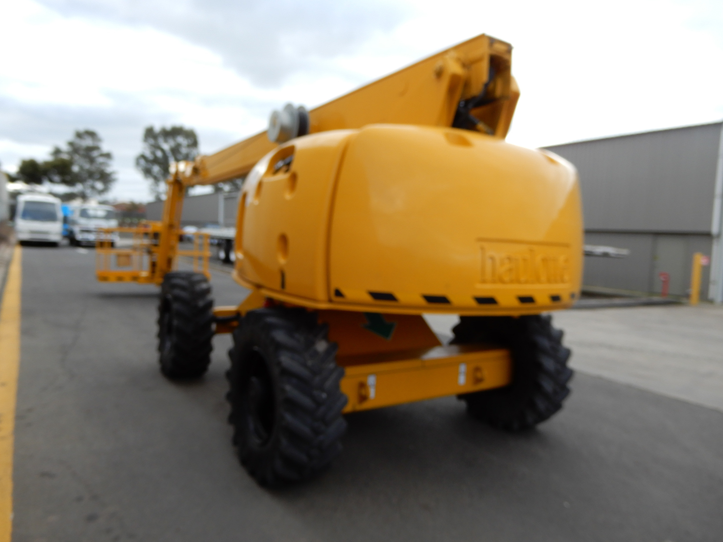 2001 HAULOTTE H23 TPX BOOM LIFT