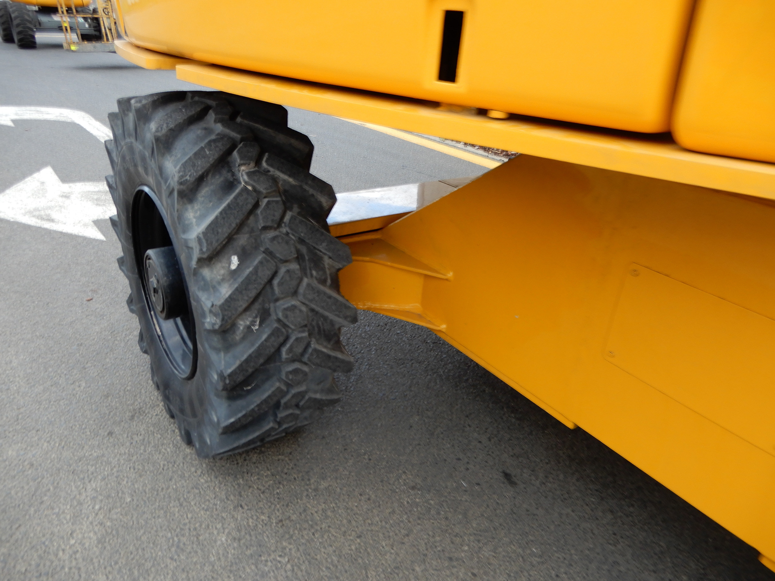 2001 HAULOTTE H23 TPX BOOM LIFT