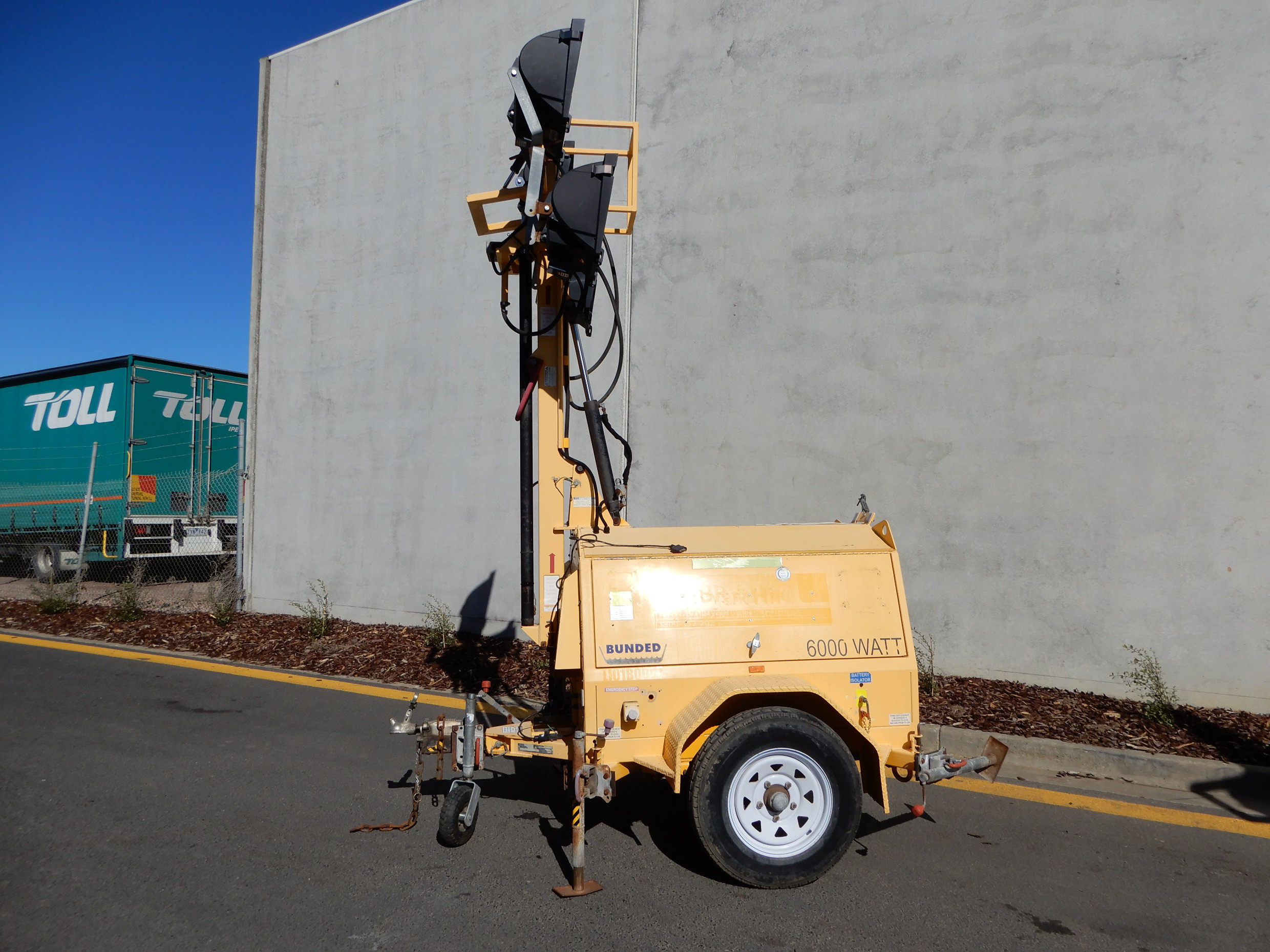 2010 BLISS FOX LIGHT TOWER TAG TRAILER