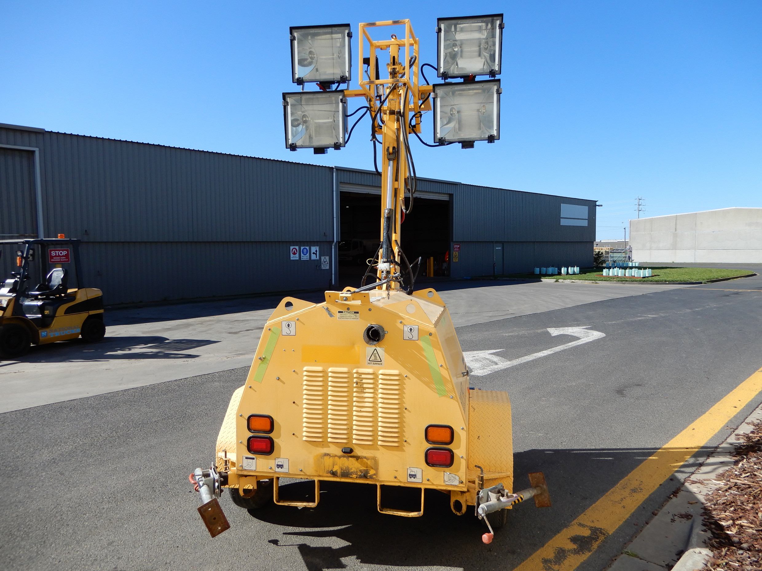 2010 BLISS FOX LIGHT TOWER TAG TRAILER