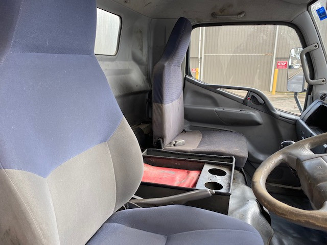 2006 FUSO CANTER TRUCK SERVICE BODY