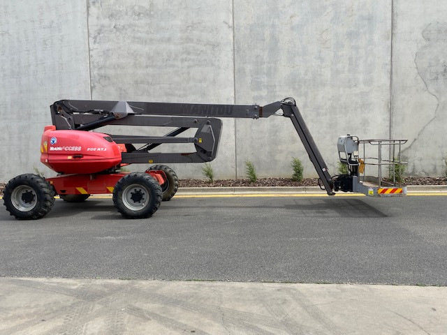 2009 MANITOU 200ATJ BOOM LIFT