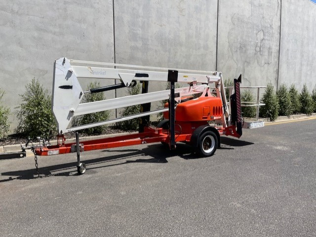 2010 SNORKEL MHP1335 TRAILER MOUNTED BOOM LIFT