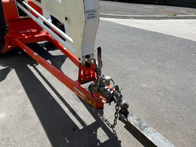 2010 SNORKEL MHP1335 TRAILER MOUNTED BOOM LIFT