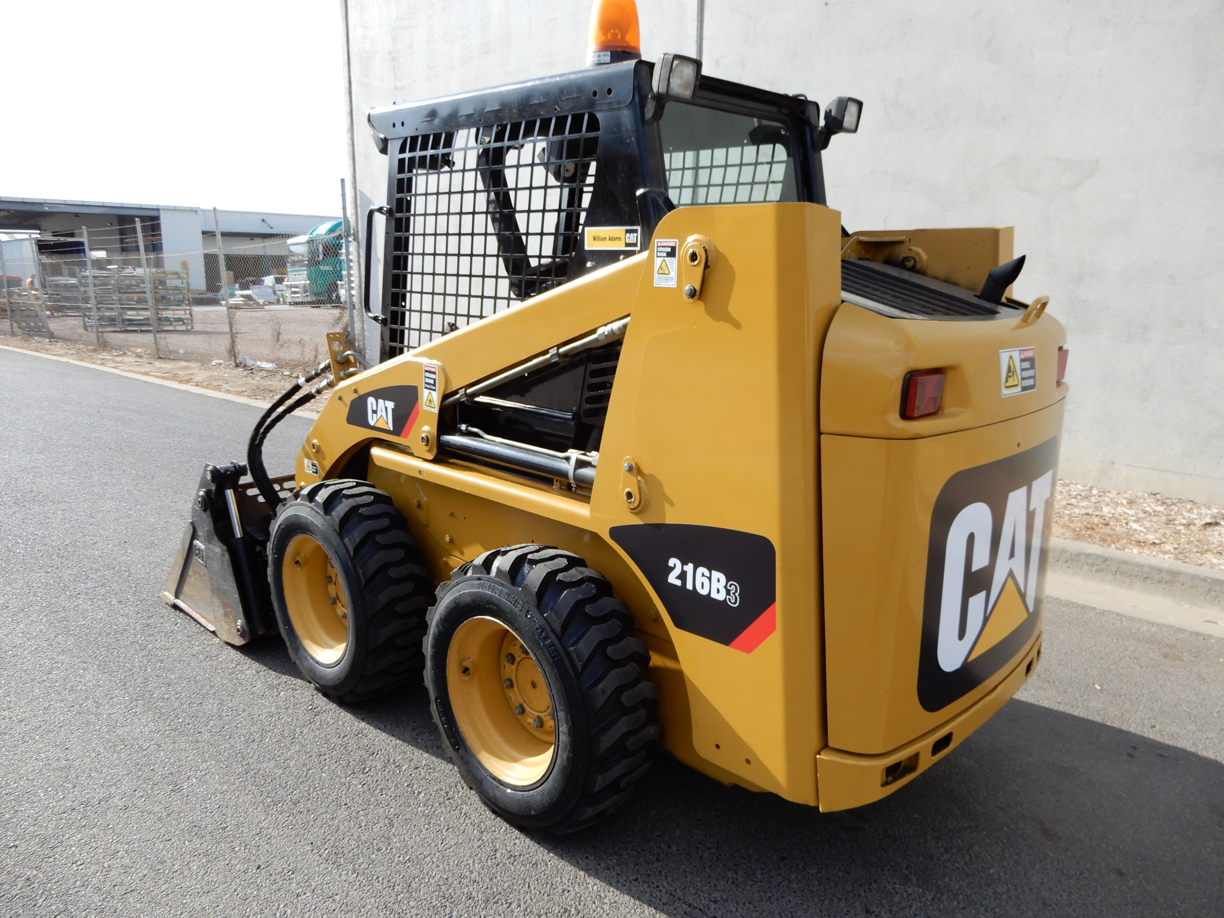 2011 CATERPILLAR 216B LOADER SKID STEER