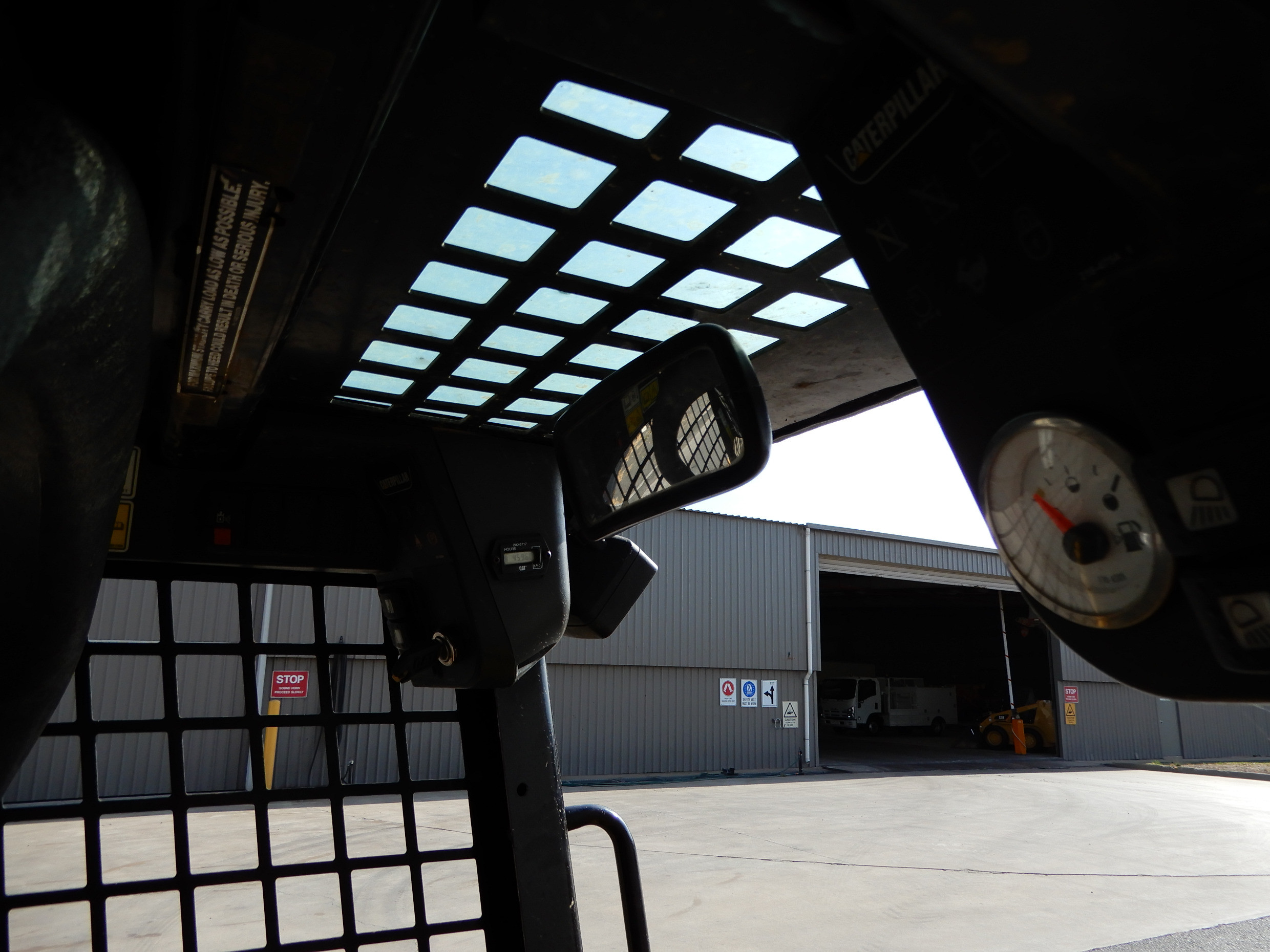 2011 CATERPILLAR 216B LOADER SKID STEER
