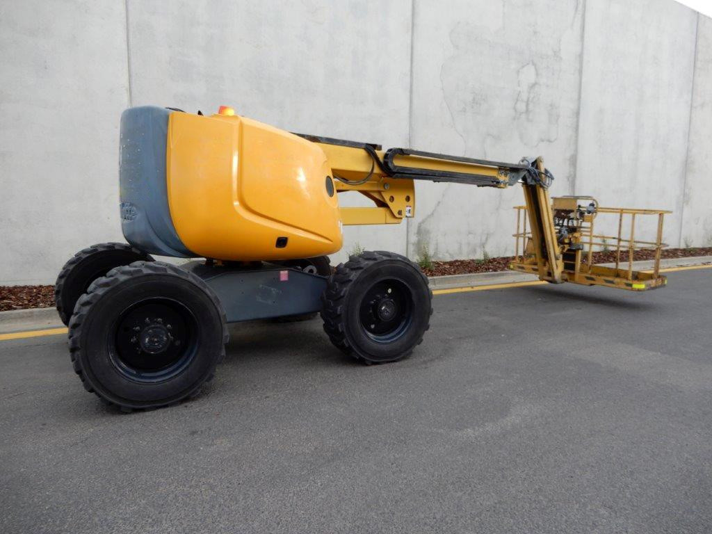 2009 HAULOTTE BOOM LIFT