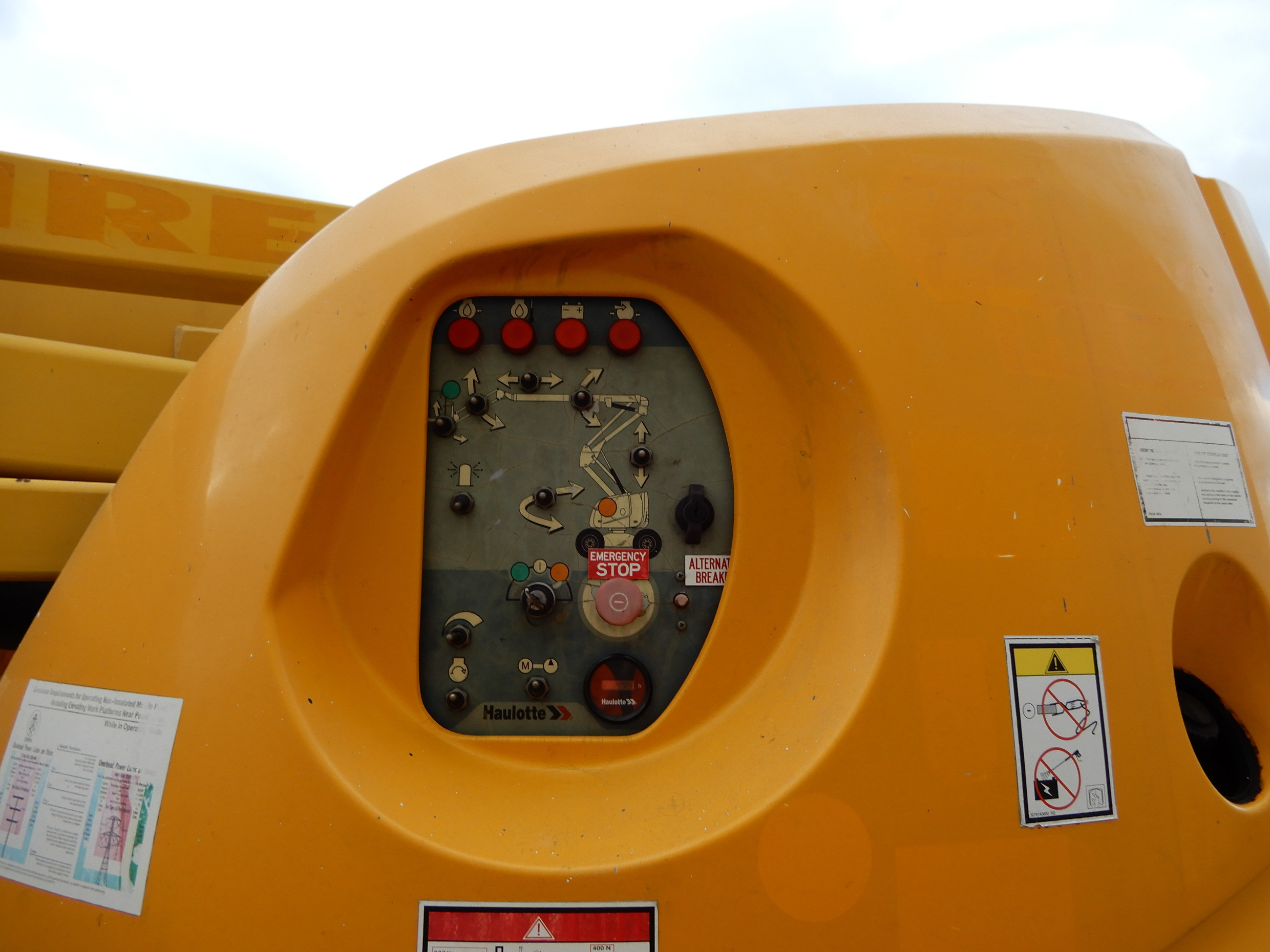 2009 HAULOTTE BOOM LIFT