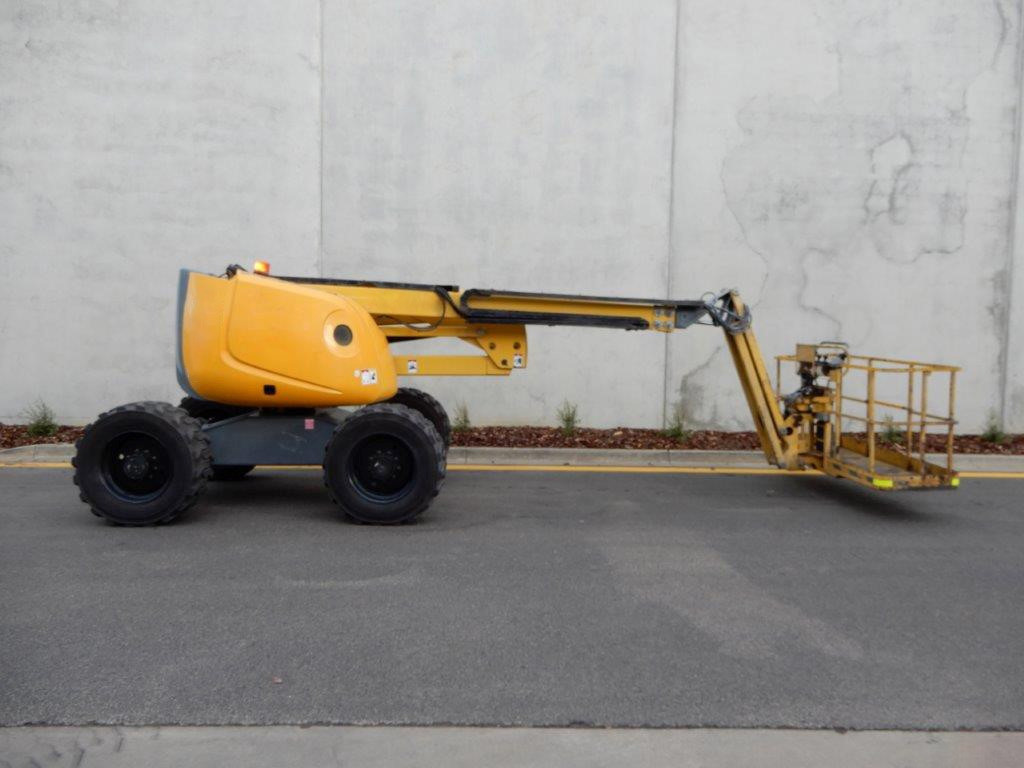 2009 HAULOTTE BOOM LIFT