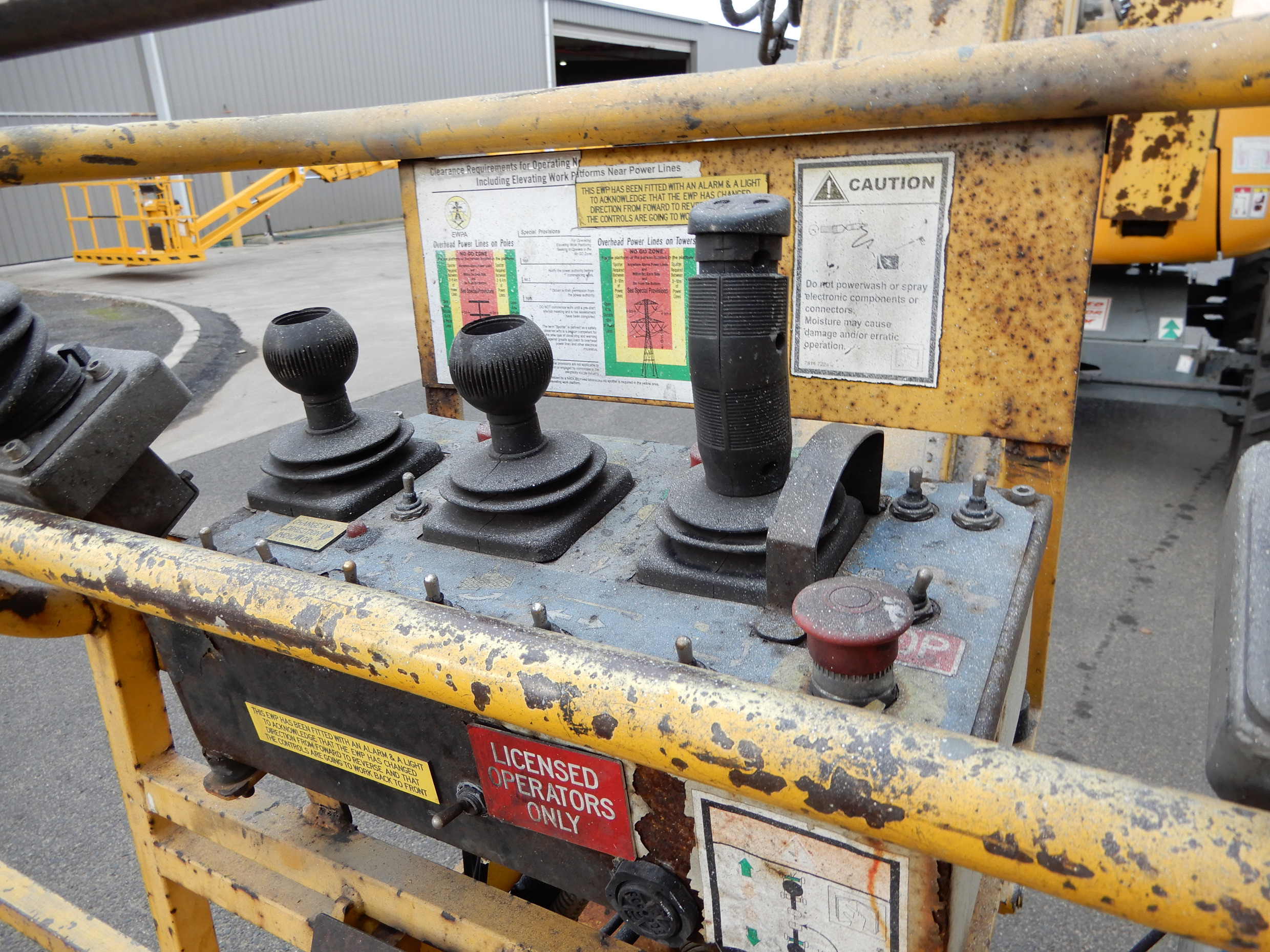 2009 HAULOTTE BOOM LIFT