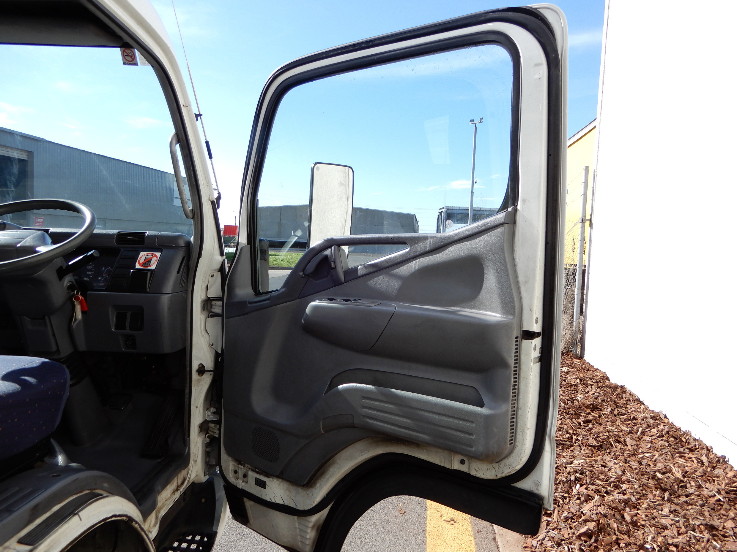 2006 FUSO CANTER TRUCK MANUAL PANTECH
